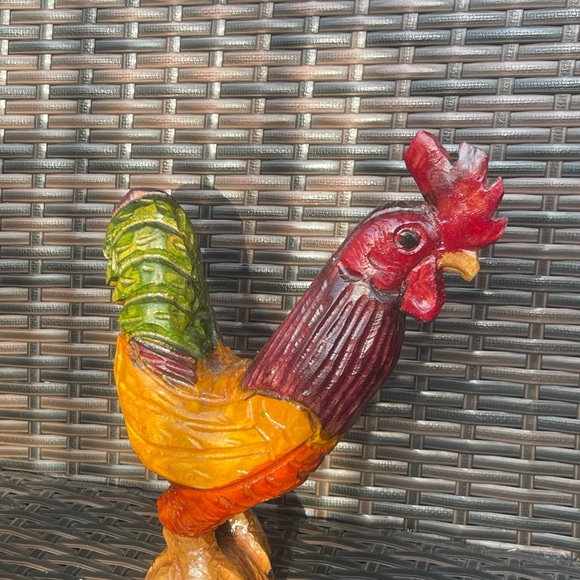Hand Carved Wooden Rooster Figurine Chicken Folk Art Painted Vintage Decor - Picture 4 of 11